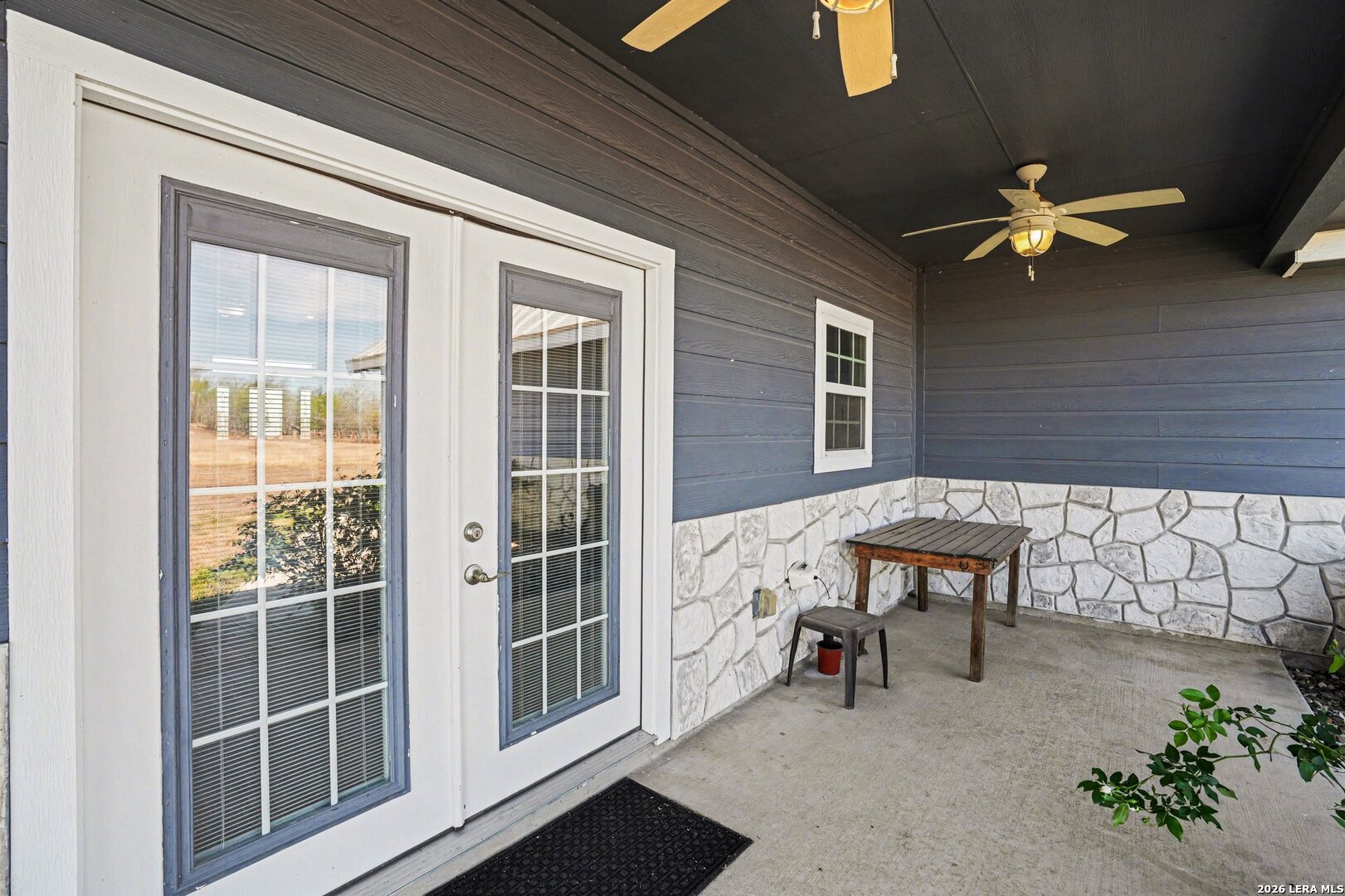 1005 County Road 678 Natalia TX 78059