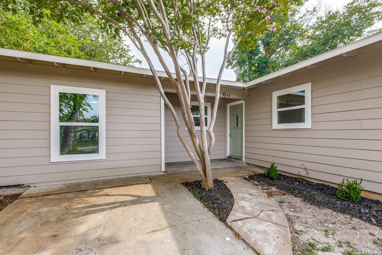 611 Basswood Drive San Antonio TX 78213