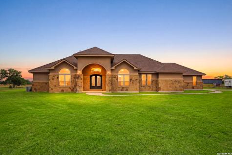 15820 Fm 539 La Vernia TX 78121