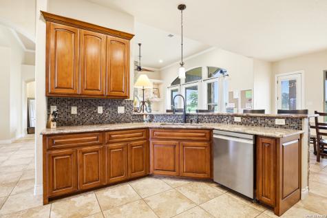 15820 Fm 539 La Vernia TX 78121