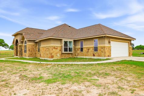15820 Fm 539 La Vernia TX 78121