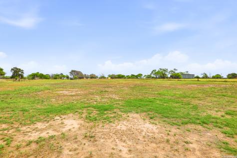 15820 Fm 539 La Vernia TX 78121