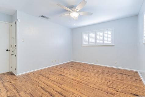 5714 Dan Duryea San Antonio TX 78240