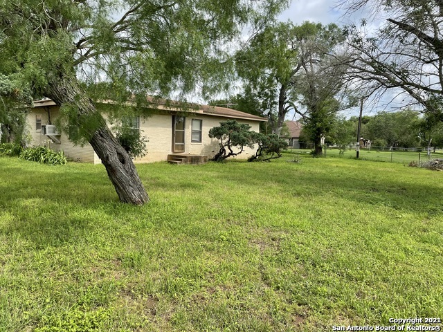 6793 Cooksey Road Adkins TX 78101