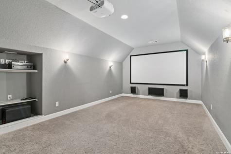 24702 Staffordshire San Antonio TX 78257