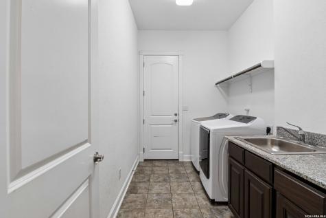 24702 Staffordshire San Antonio TX 78257