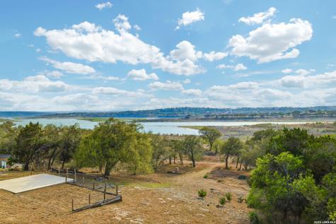 2010 Lakeshore Canyon Lake TX 78133