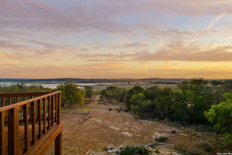2010 Lakeshore Canyon Lake TX 78133
