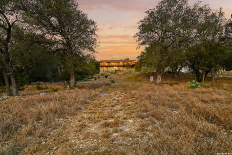 2010 Lakeshore Canyon Lake TX 78133