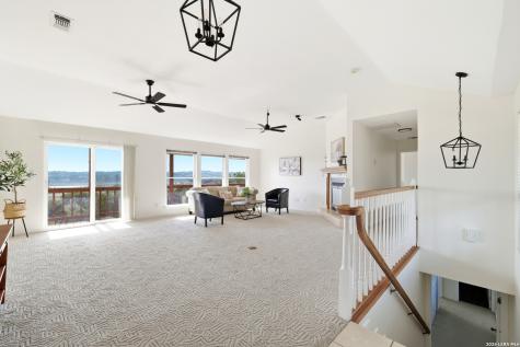 2010 Lakeshore Canyon Lake TX 78133