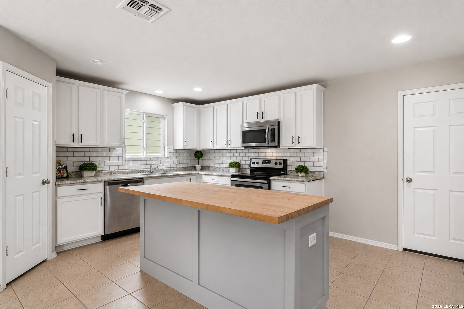 10127 Round Ridge San Antonio TX 78254