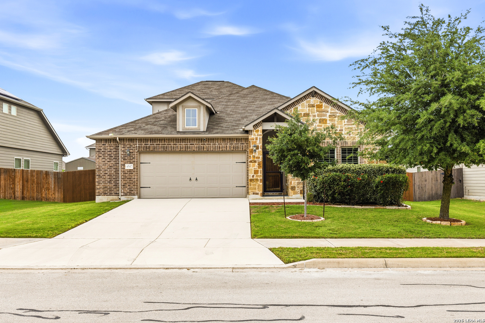 4547 Meadow Green Schertz TX 78108