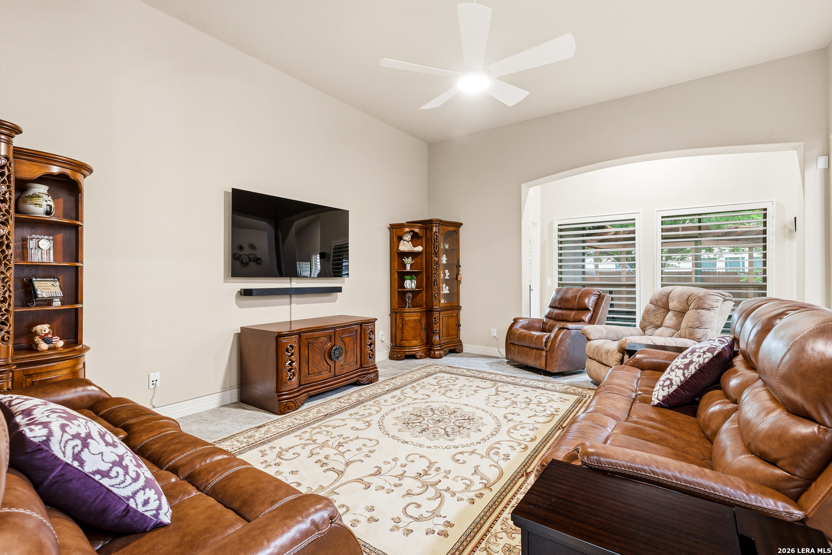 4547 Meadow Green Schertz TX 78108