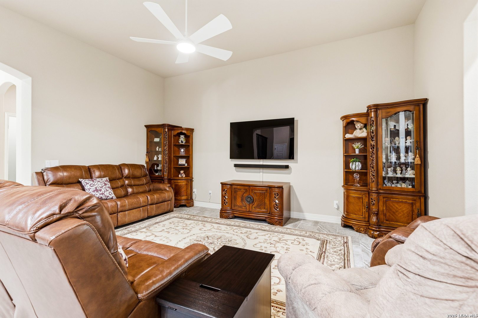 4547 Meadow Green Schertz TX 78108