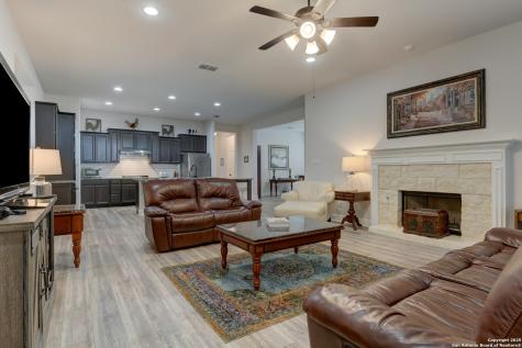 28914 Throssel Lane San Antonio TX 78260