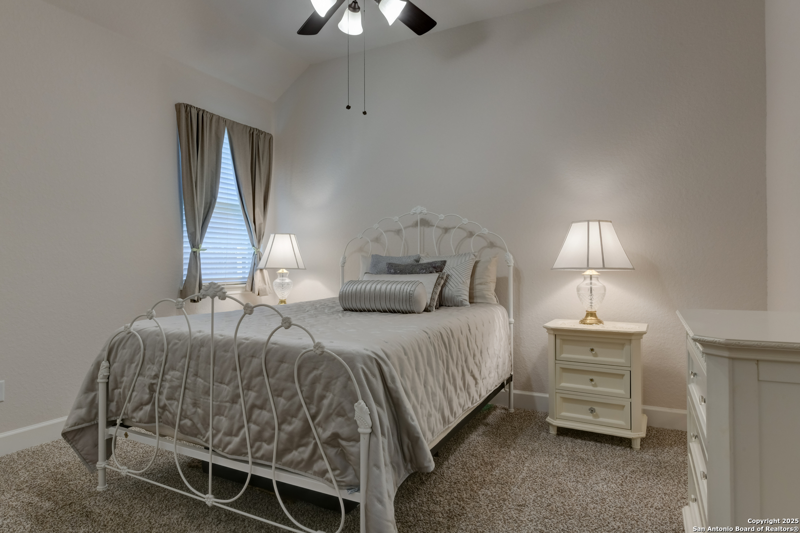 28914 Throssel Lane San Antonio TX 78260