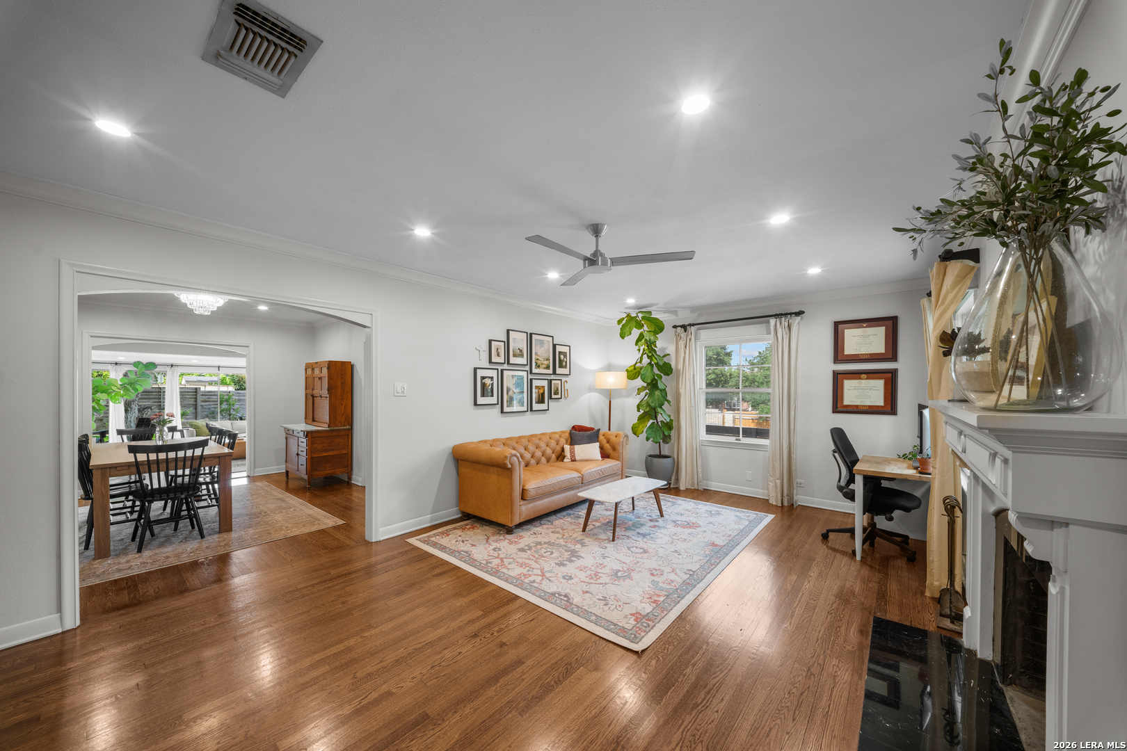 330 W Agarita Avenue San Antonio TX 78212