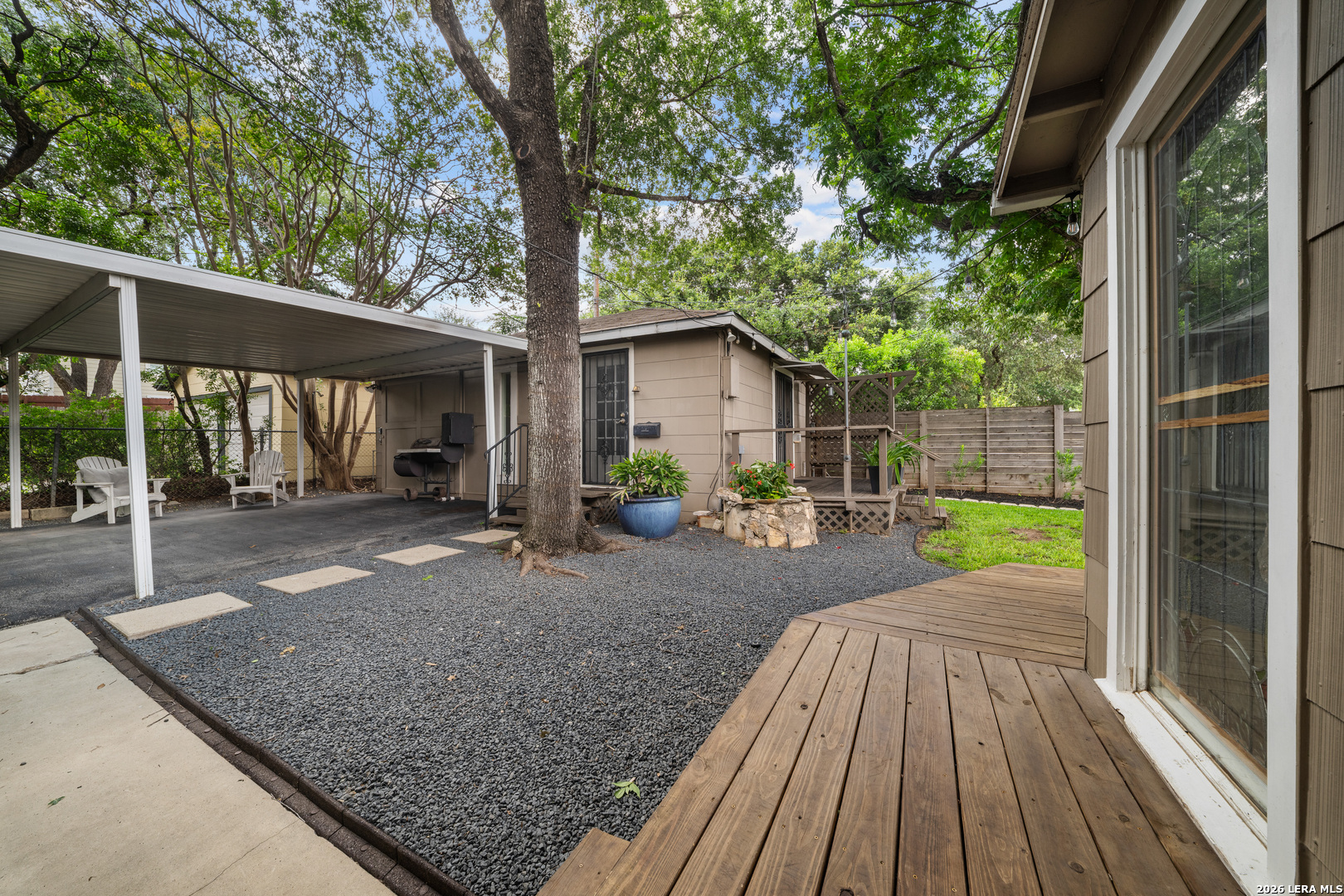 330 W Agarita Avenue San Antonio TX 78212