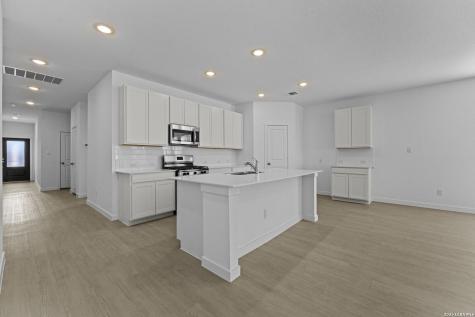 4987 Mission Tejas Road Marion TX 78124