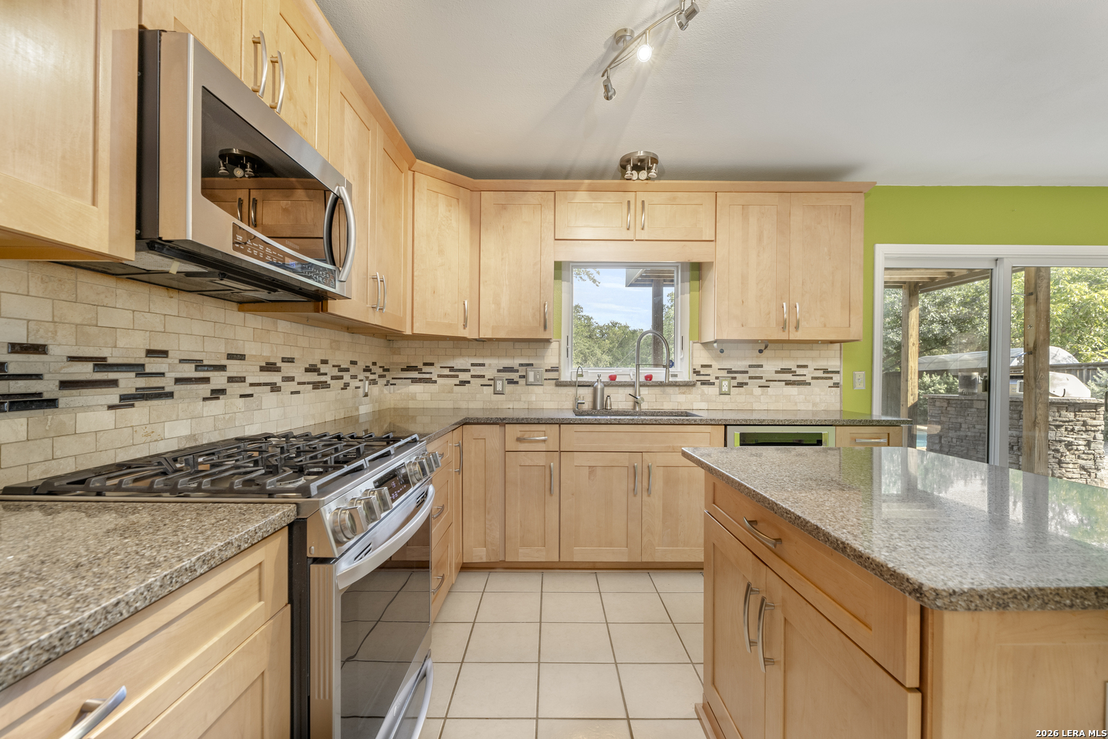 7502 Parkwood Way San Antonio TX 78249