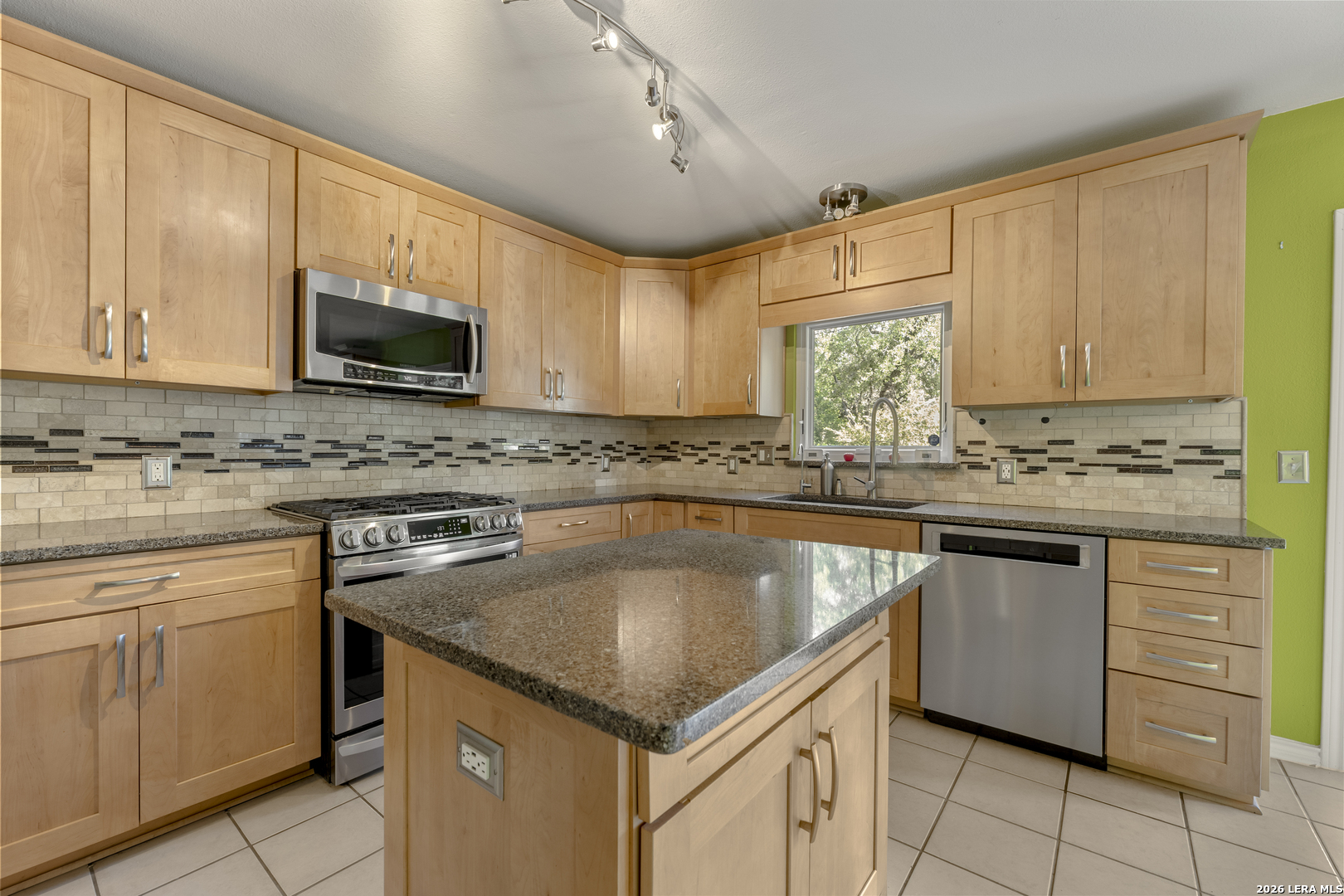 7502 Parkwood Way San Antonio TX 78249