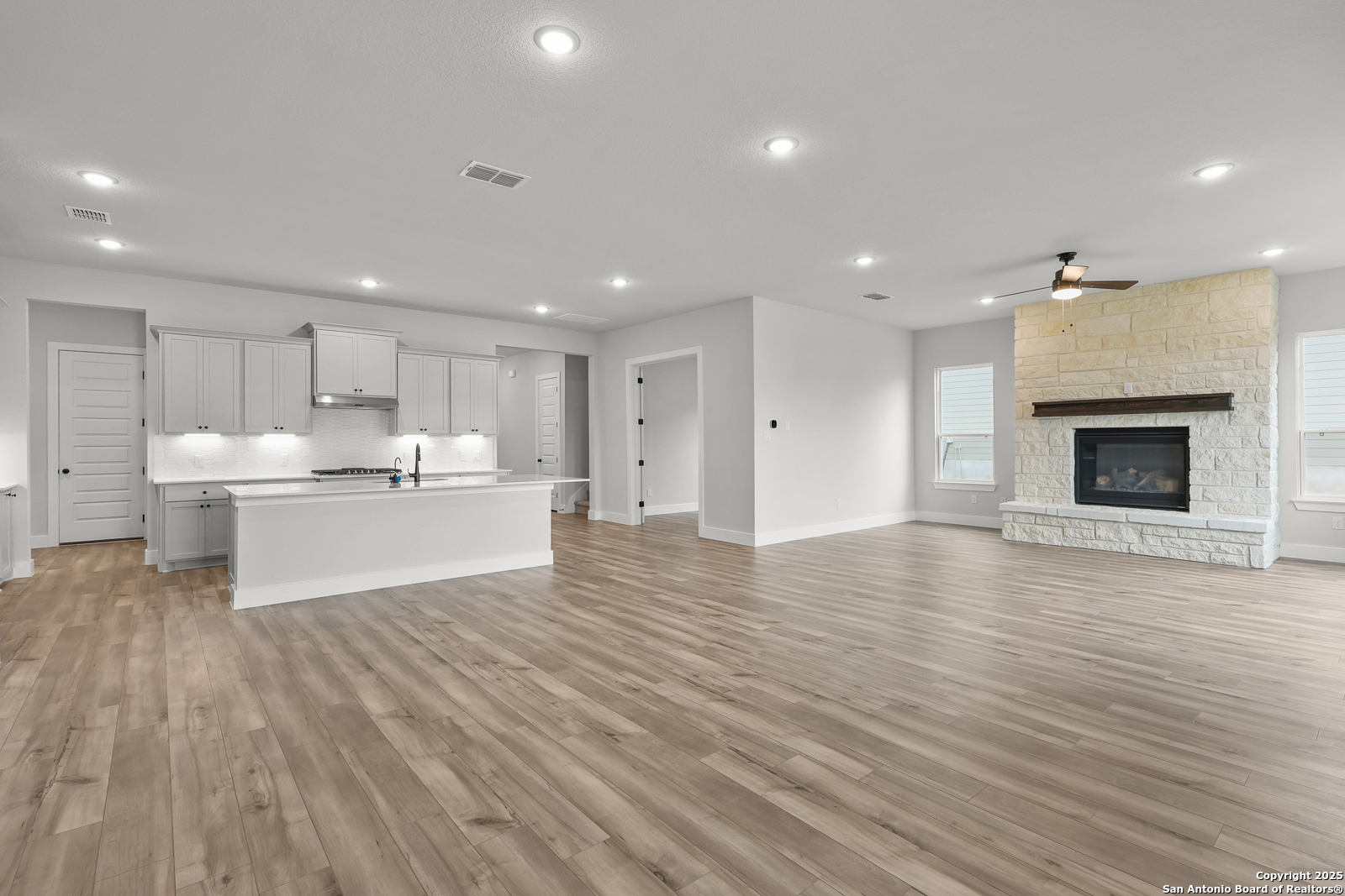 4507 Yoakum Valley Schertz TX 78108
