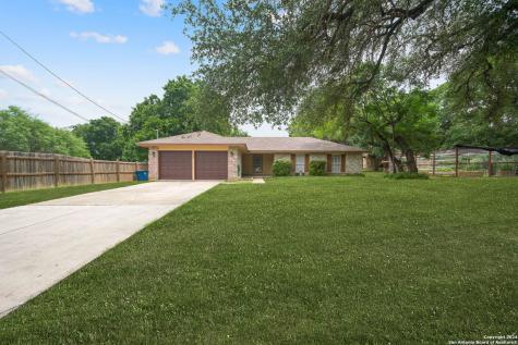 8220 Woodcliff Boulevard Selma TX 78154