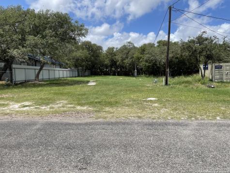 829 S Fuqua Street Rockport TX 78382