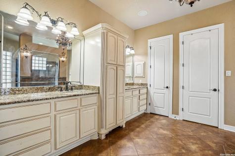 21411 Liguria Drive Garden Ridge TX 78266