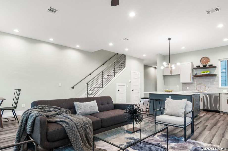 159 Davis Court #102 San Antonio TX 78209