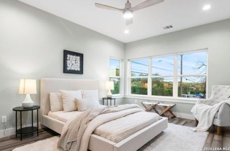 159 Davis Court #102 San Antonio TX 78209