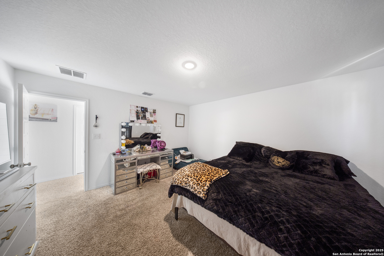727 Corbin Bend San Antonio TX 78221