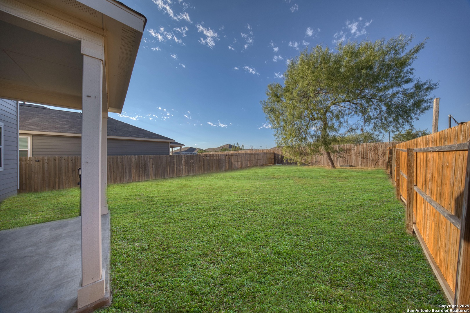 727 Corbin Bend San Antonio TX 78221