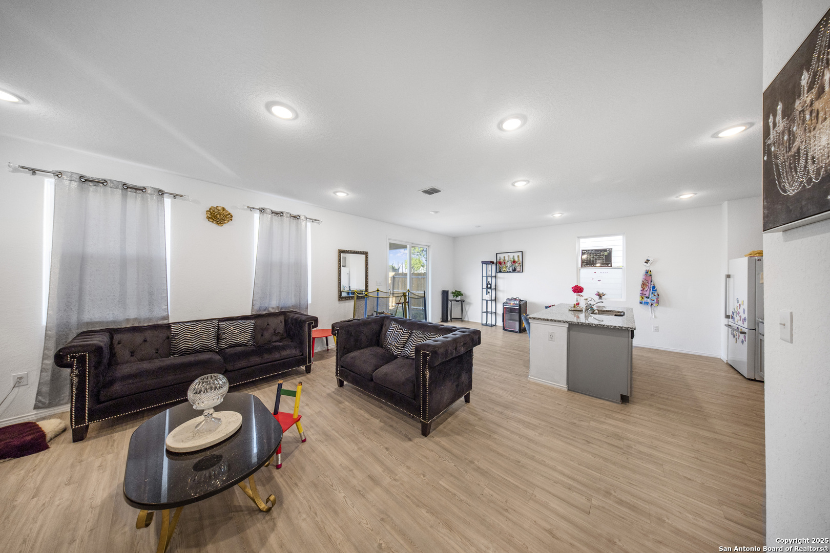 727 Corbin Bend San Antonio TX 78221