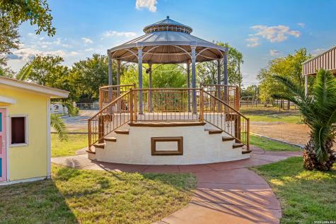 13196 Kelly Atascosa TX 78002