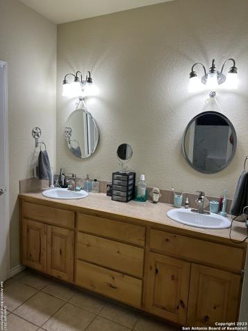 177 Knollwood Circle Bandera TX 78003