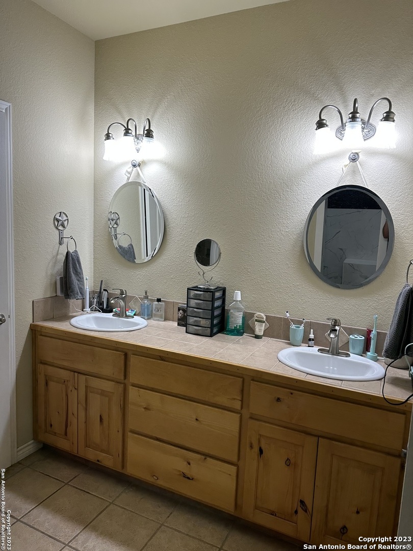 177 Knollwood Circle Bandera TX 78003