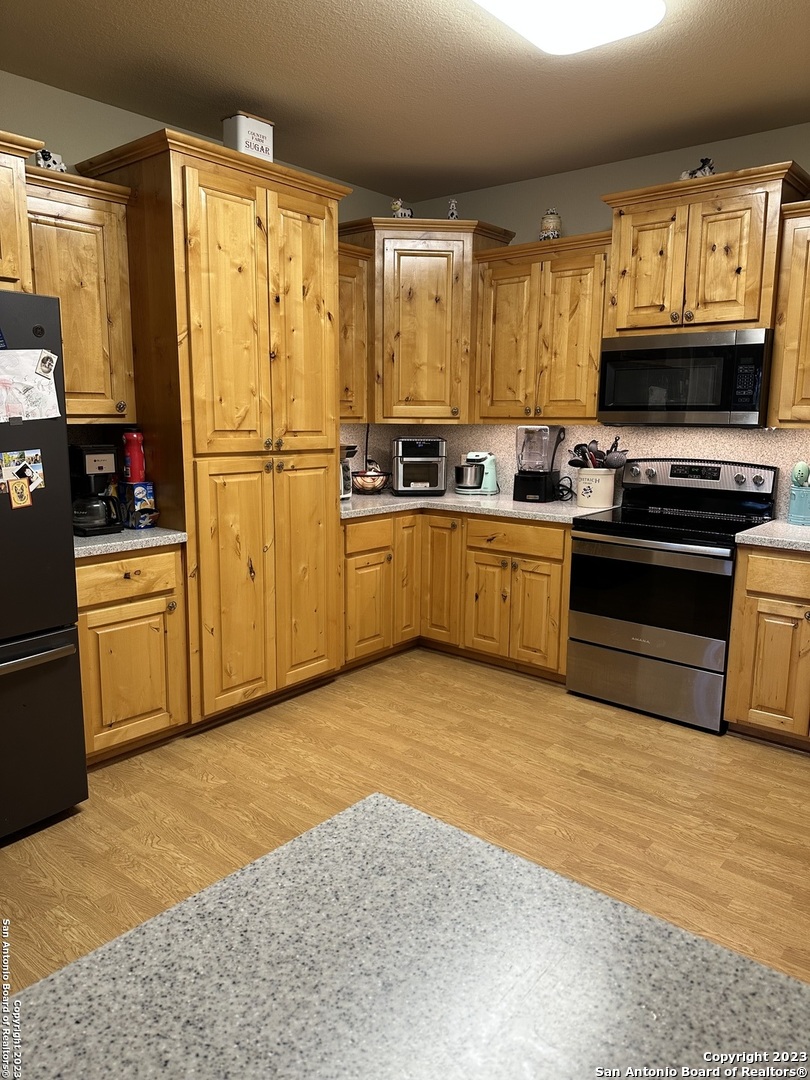 177 Knollwood Circle Bandera TX 78003