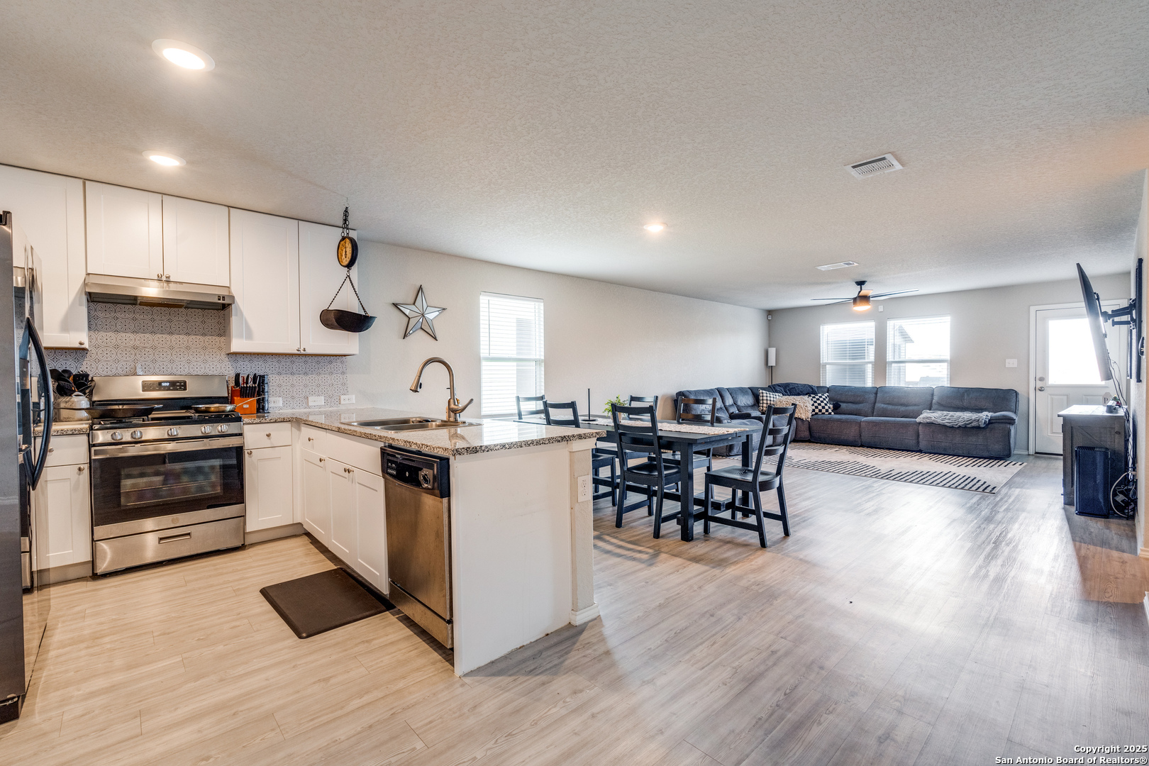 5730 Leisure Crescent Converse TX 78109