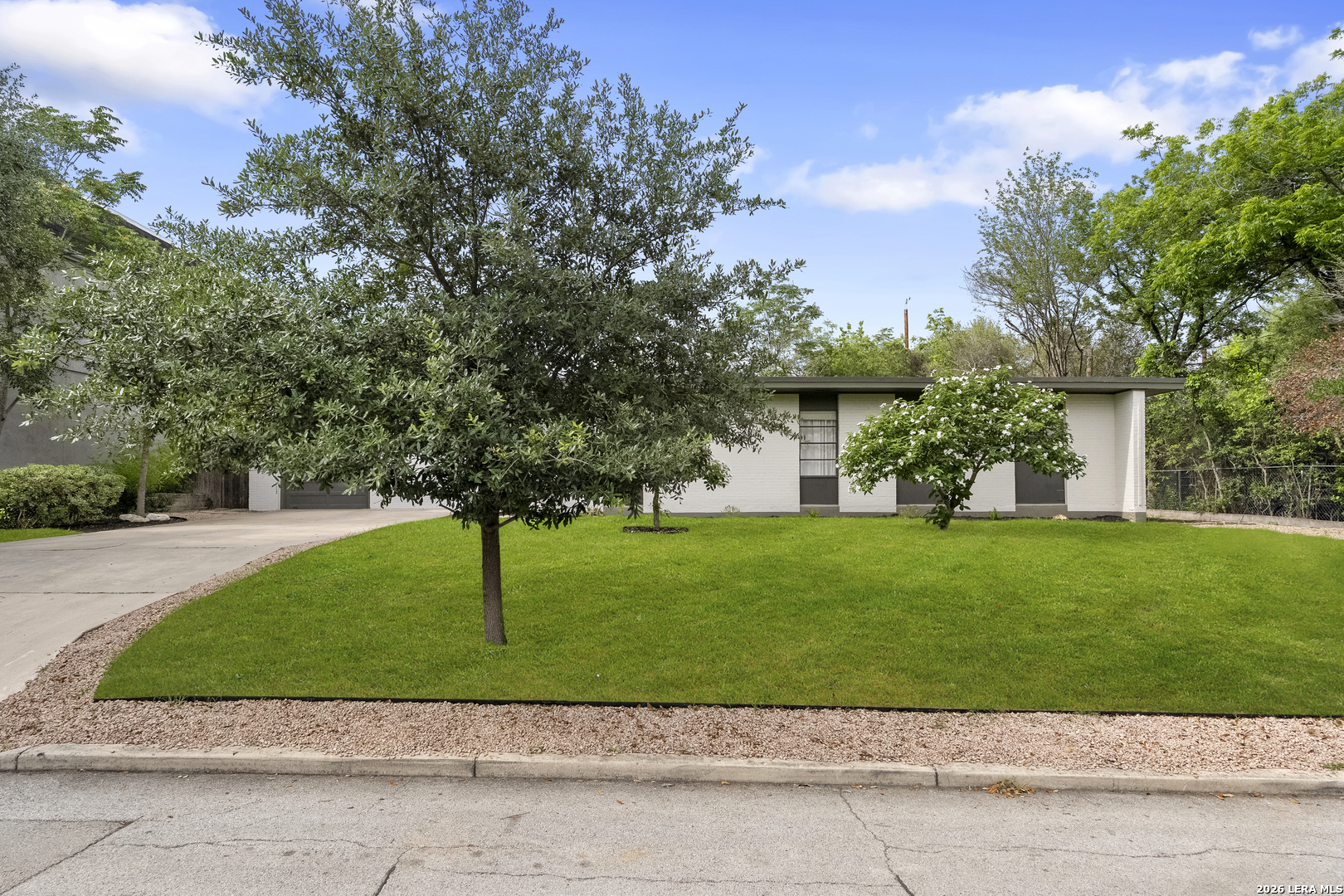 501 Thelma Drive Olmos Park TX 78212