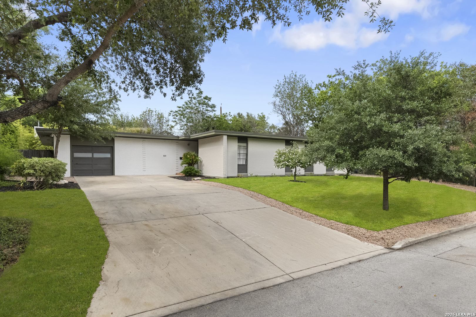 501 Thelma Drive Olmos Park TX 78212