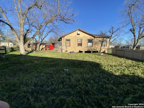 137 Monticello Court San Antonio TX 78223