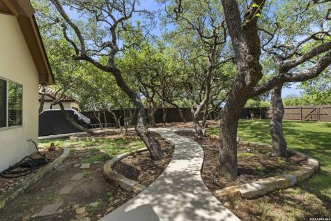 26110 Sunny Meadow San Antonio TX 78260