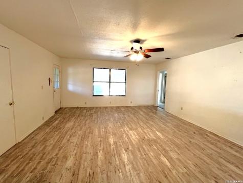 3200 N State Highway 16 Jourdanton TX 78026
