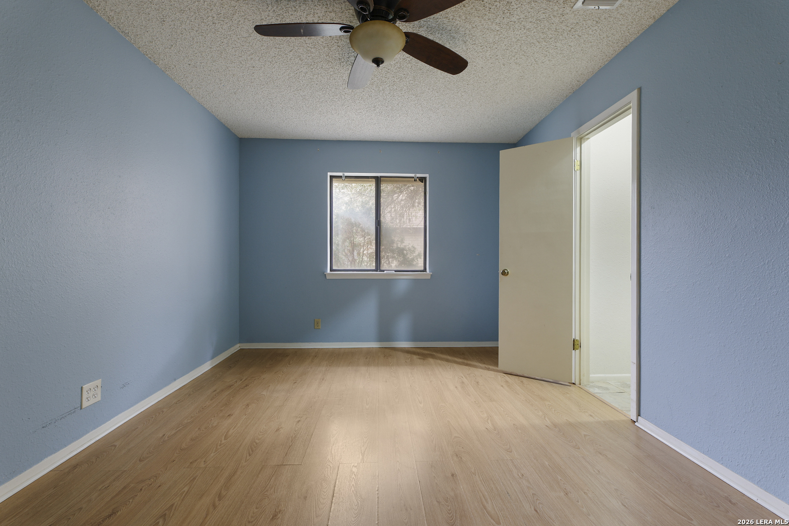 4322 Center Oak Woods San Antonio TX 78249