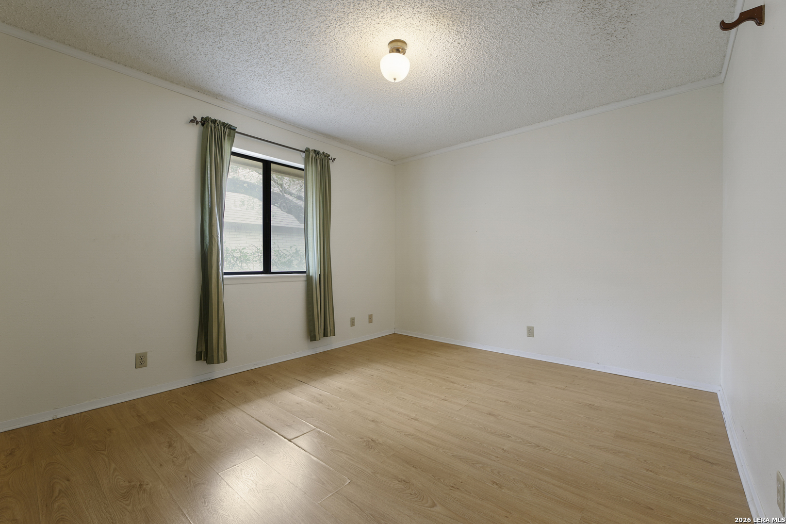 4322 Center Oak Woods San Antonio TX 78249