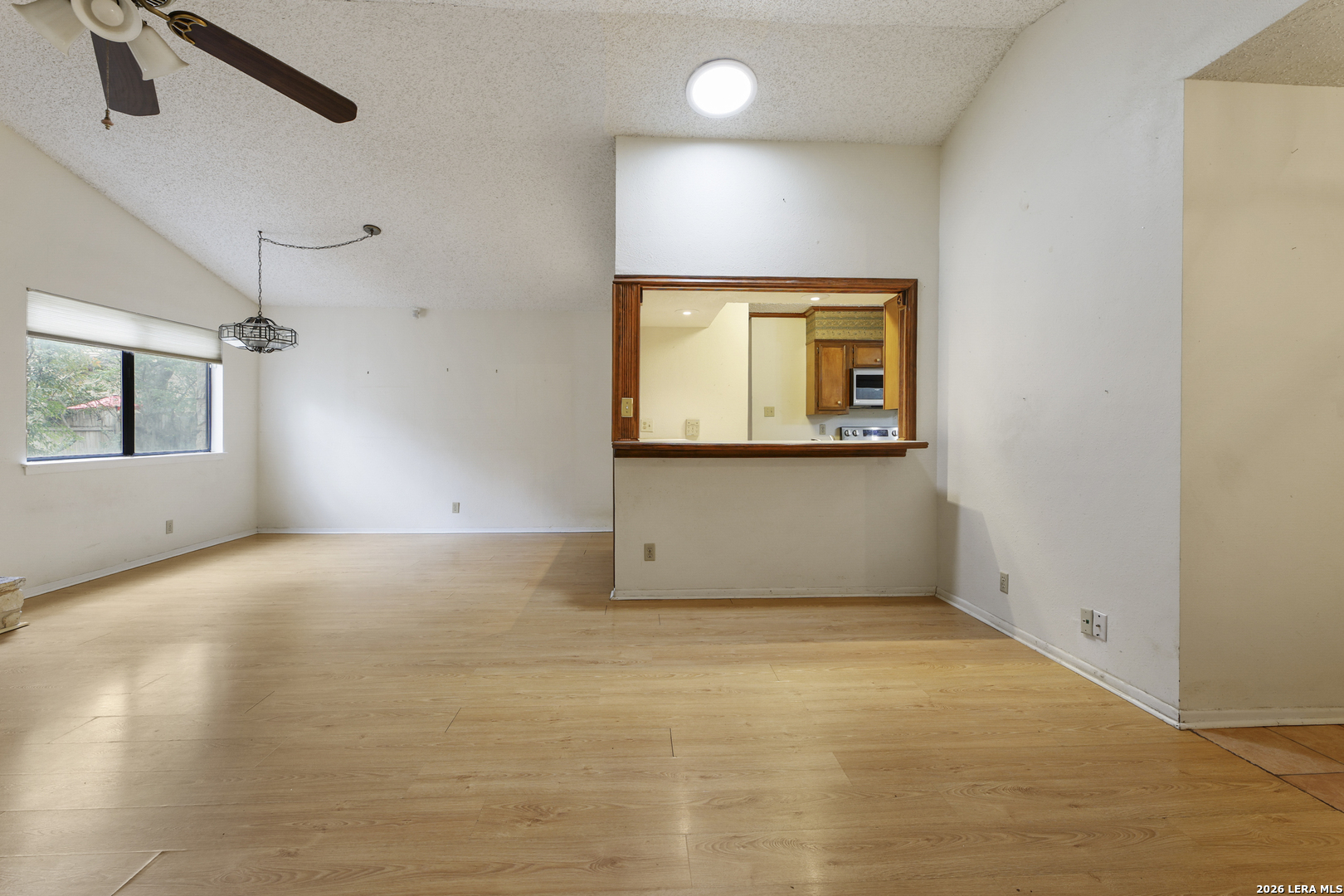 4322 Center Oak Woods San Antonio TX 78249