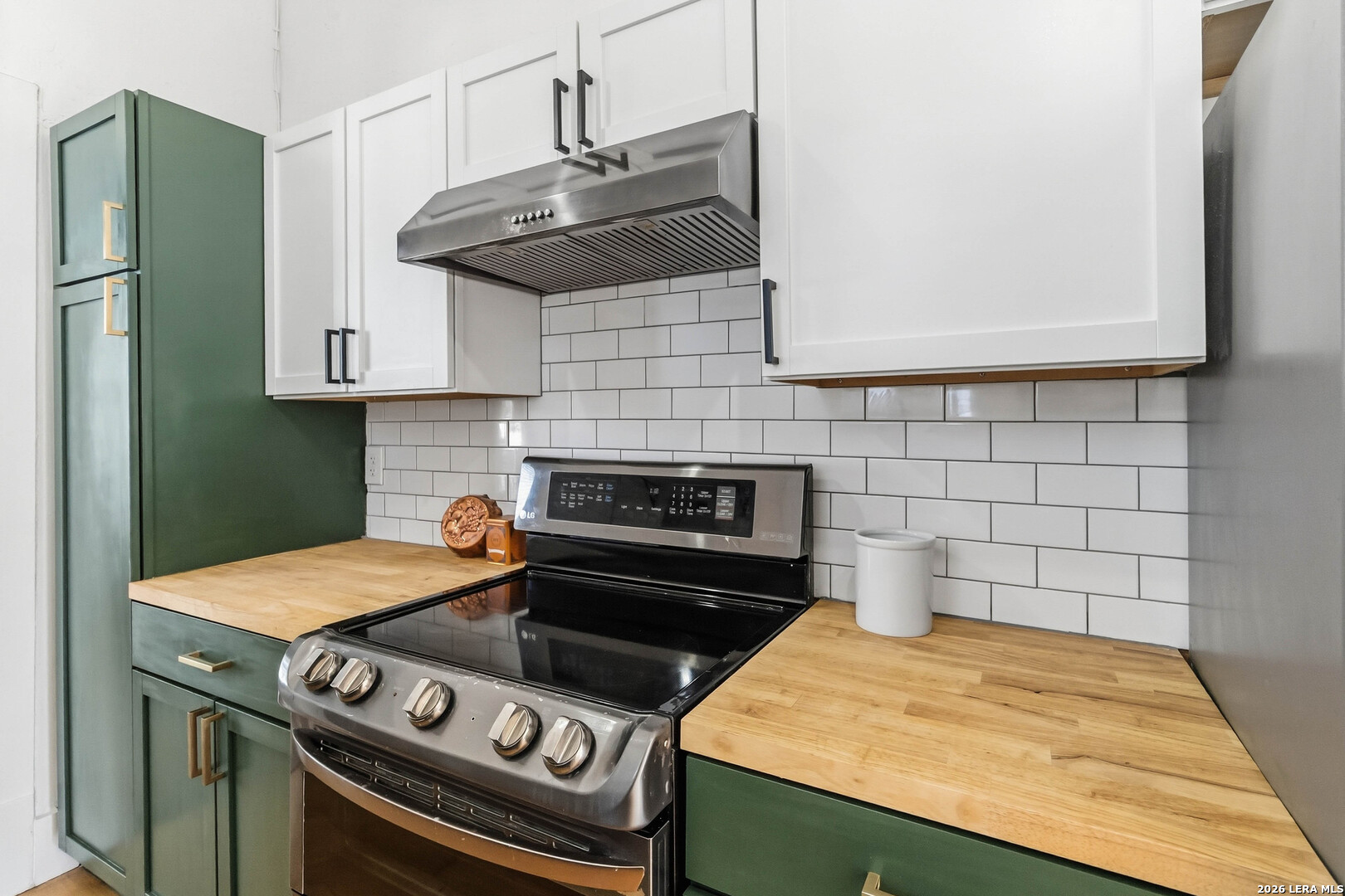 1032 W Craig Place San Antonio TX 78201