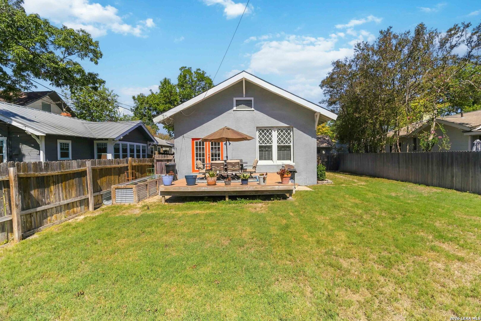 1032 W Craig Place San Antonio TX 78201
