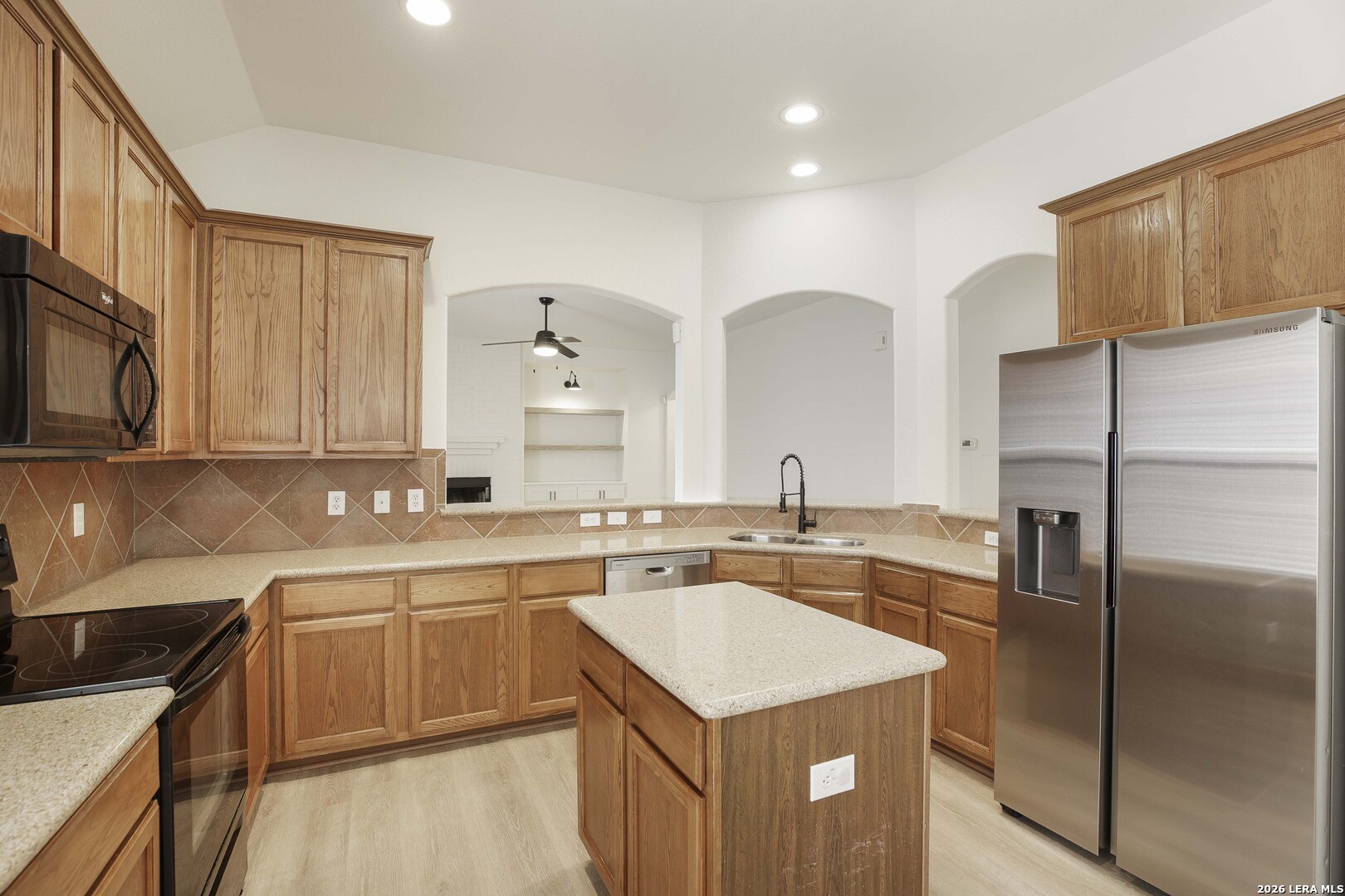 5718 Thunder Oaks San Antonio TX 78261